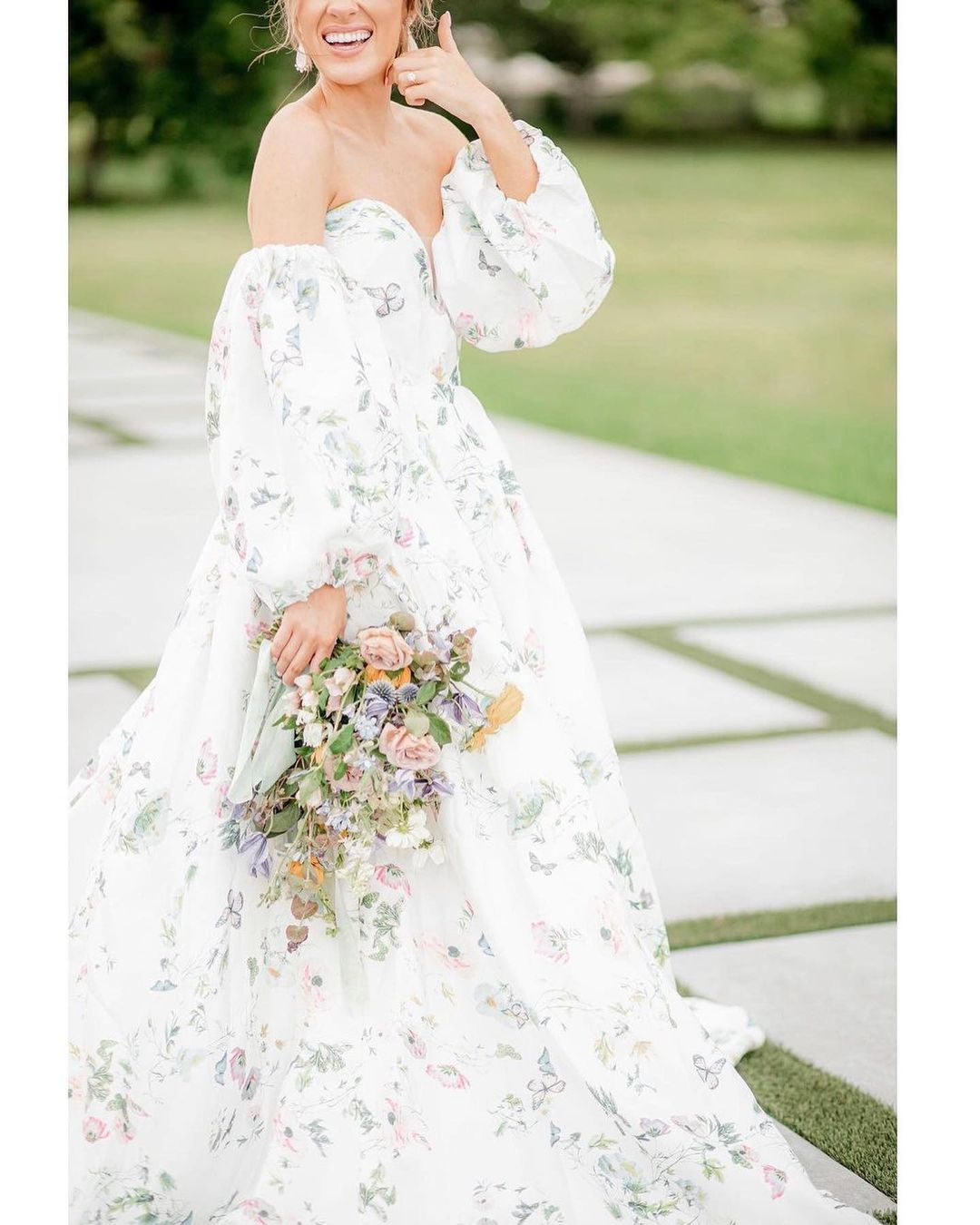 Rent unique wedding dresses 