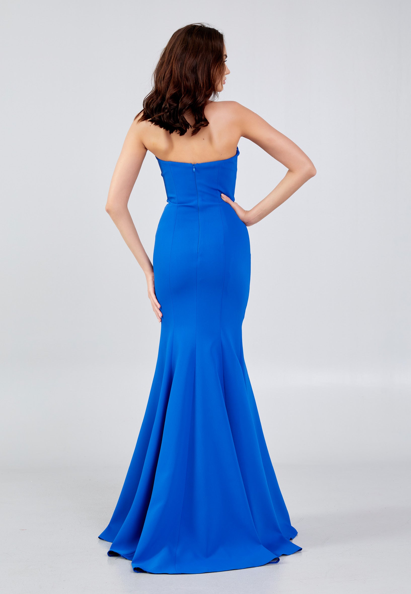 Dress rental for parties