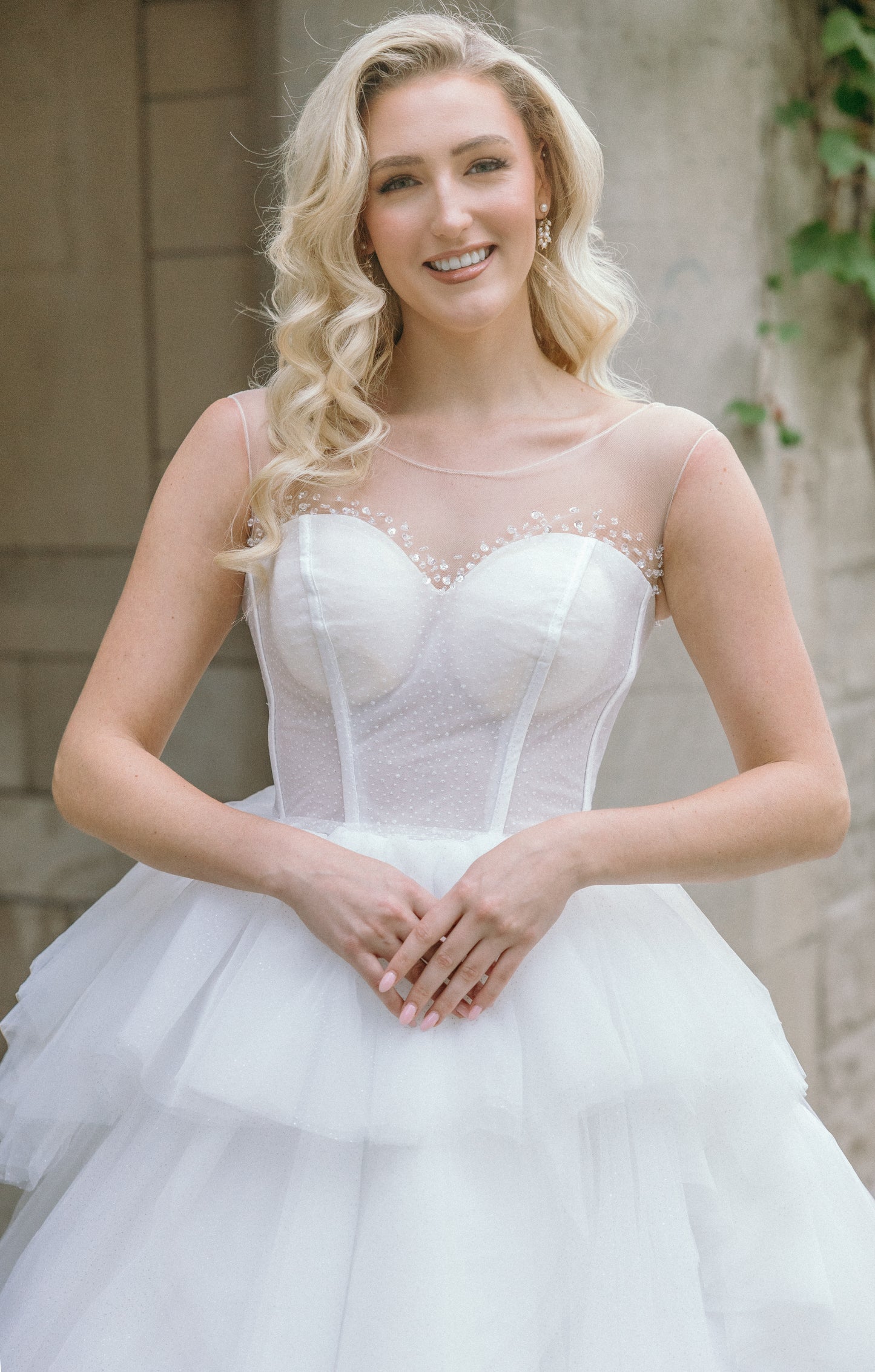 Online bridal dress rental 